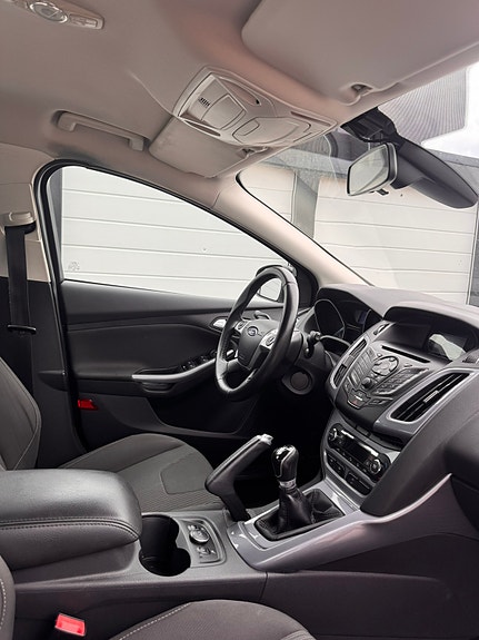 Ford Focus 11 of 17