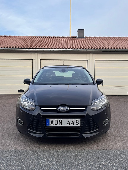 Ford Focus 2 of 17