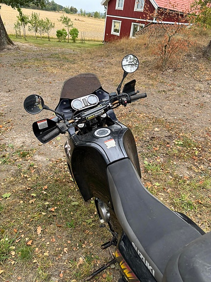 Suzuki Dr800 5 of 6