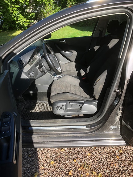 Volkswagen Passat 3 of 6