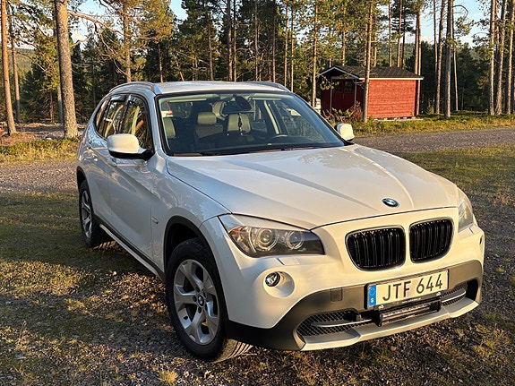 BMW X1 2 of 4