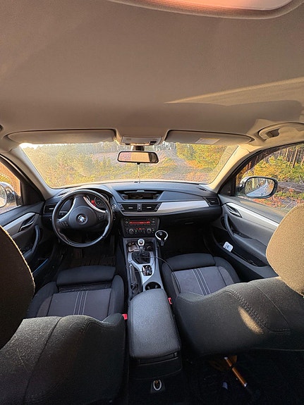 BMW X1 4 of 4