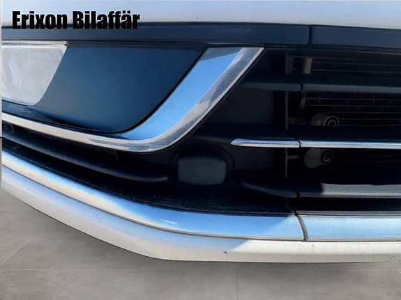 Volkswagen Passat 9 of 30