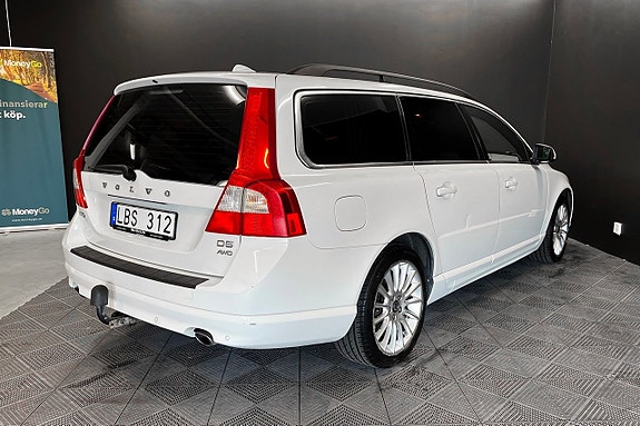 Volvo V70 8 of 18