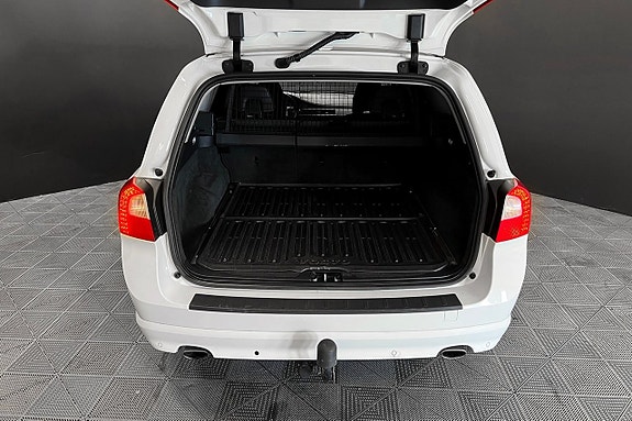 Volvo V70 10 of 18