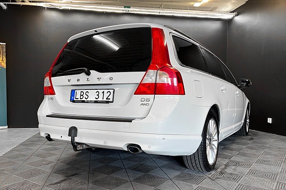 Volvo V70 9 of 18