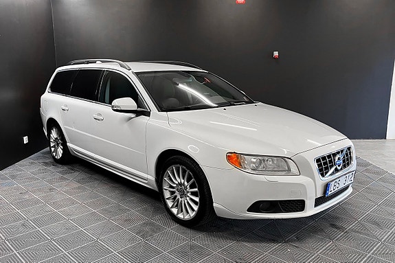 Volvo V70 3 of 18