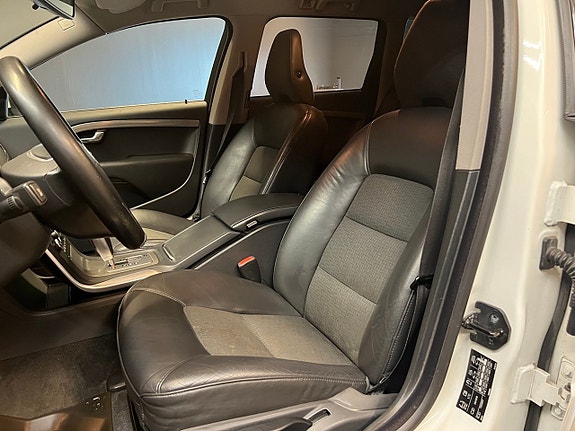 Volvo V70 12 of 18
