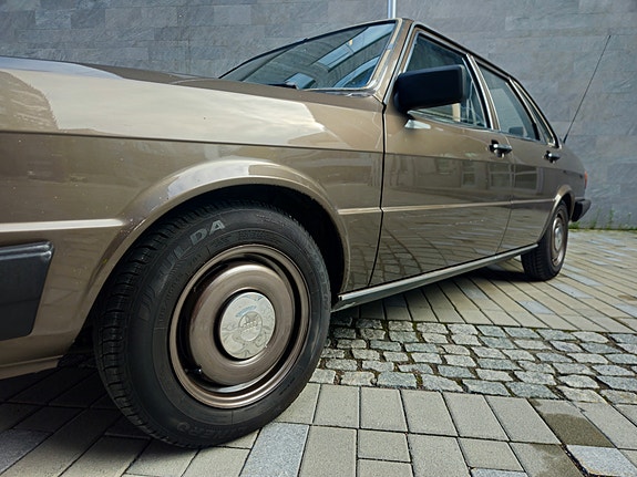 Audi 80 4 of 5