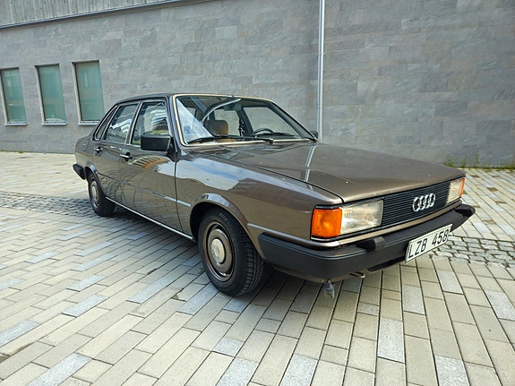 Audi 80 2 of 5
