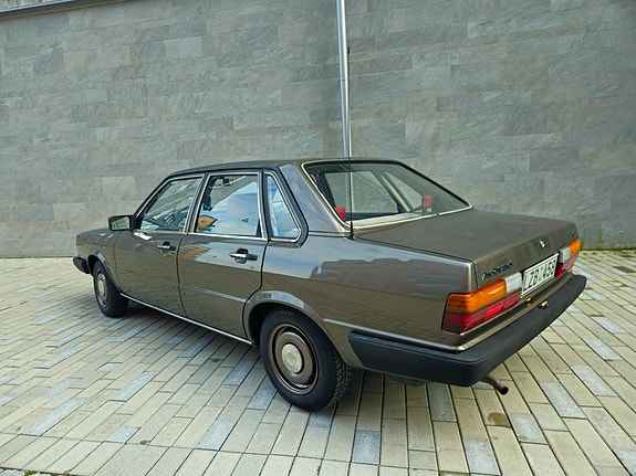 Audi 80 3 of 5
