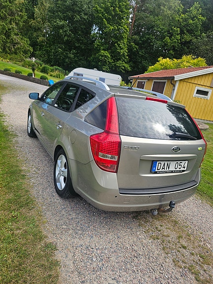 Kia Ceed 4 of 9
