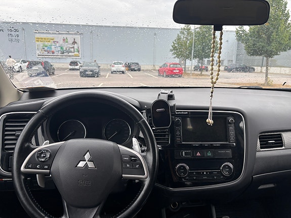 Mitsubishi Outlander 6 of 6