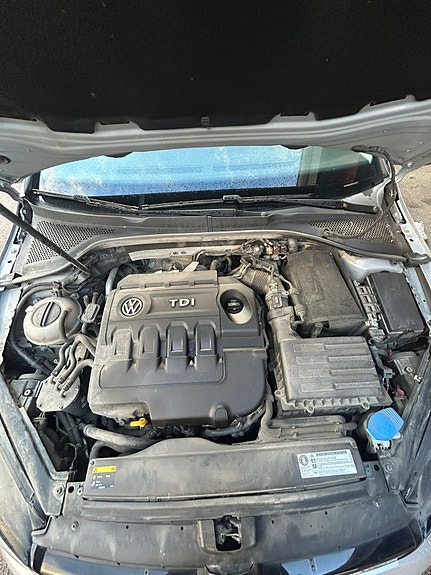 Volkswagen Golf VII 9 of 9