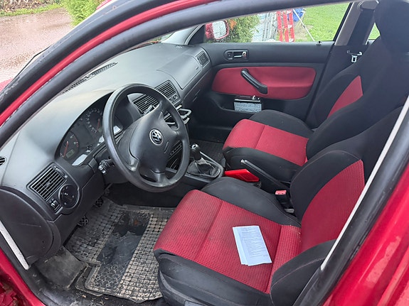 Volkswagen Golf IV 5 of 12
