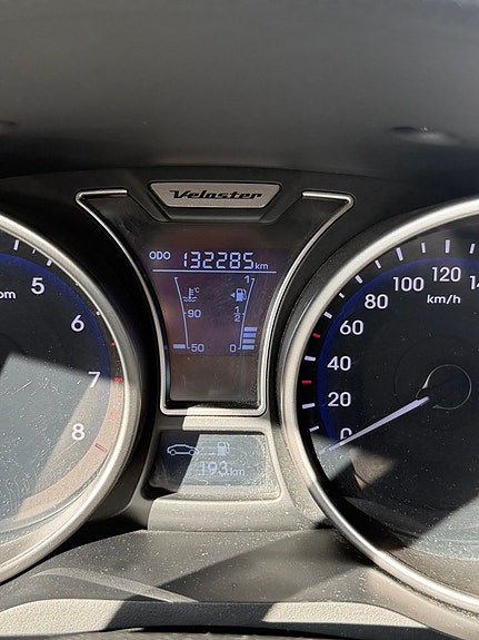 Hyundai Veloster 15 of 15