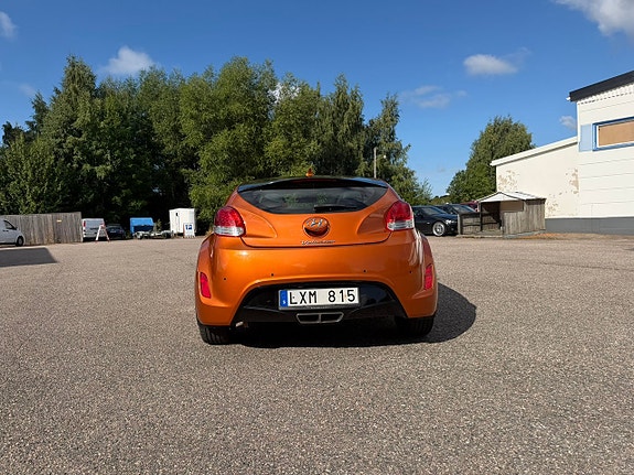 Hyundai Veloster 7 of 15
