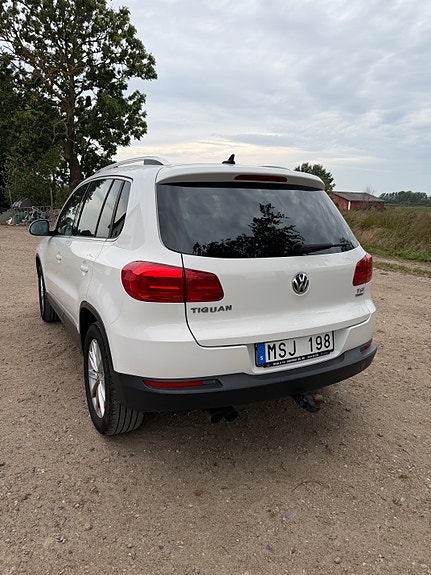 Volkswagen Tiguan 4 of 13