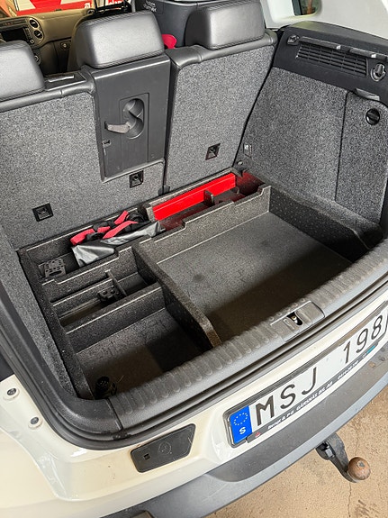 Volkswagen Tiguan 6 of 13