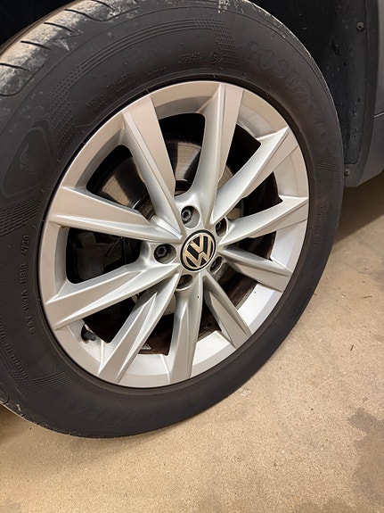 Volkswagen Tiguan 12 of 13