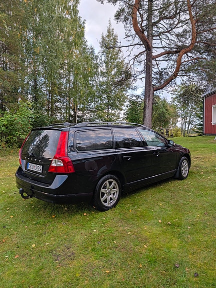 Volvo V70 4 of 9