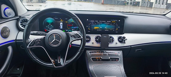 Mercedes-Benz E300 de 11 of 11