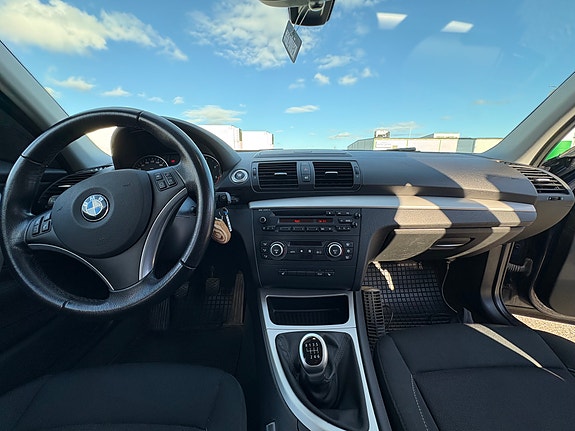 BMW 118d 7 of 11