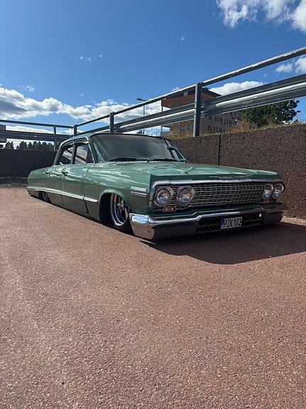 Chevrolet Bel Air 2 of 5