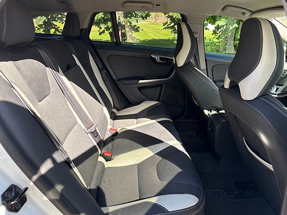 Volvo V60 6 of 9