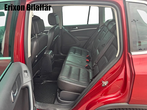 Volkswagen Tiguan 16 of 29