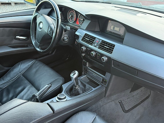BMW 520d 3 of 3