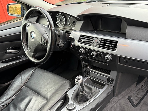 BMW 520d 3 of 3