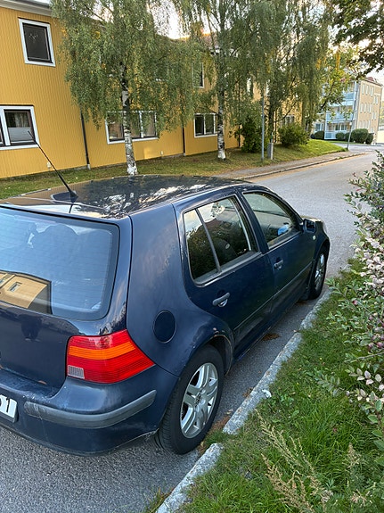 Volkswagen Golf IV 4 of 4