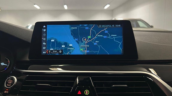 BMW 520d 30 of 30