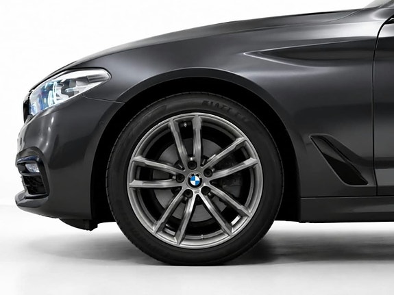 BMW 520d 3 of 30