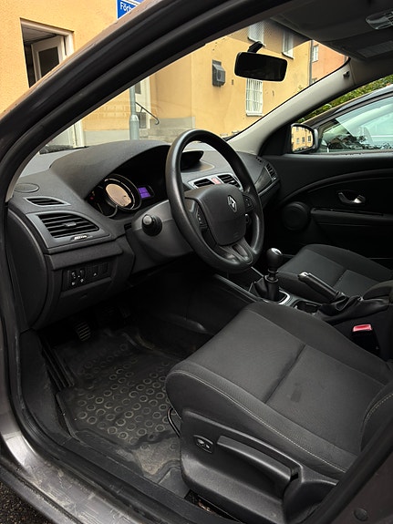 Renault Megane III 6 of 16
