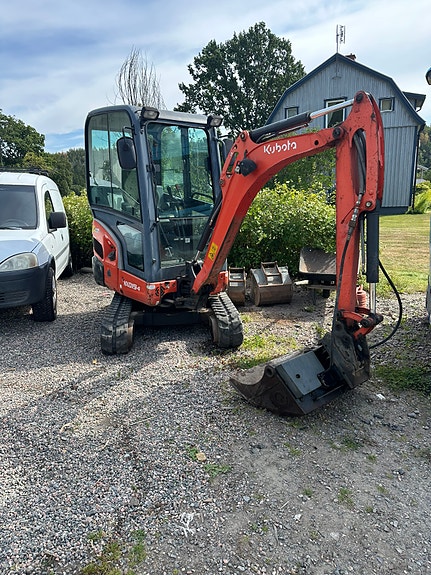 Kubota Kx019-4 2 of 6