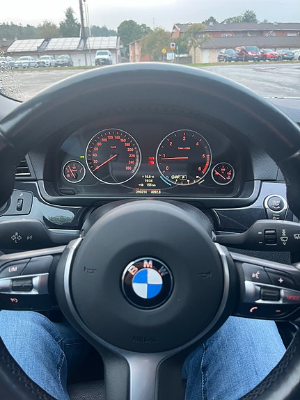 BMW 520d 15 of 21