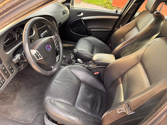 Saab 9-5 8 of 12