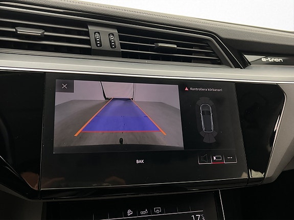 Audi e-tron 22 of 30