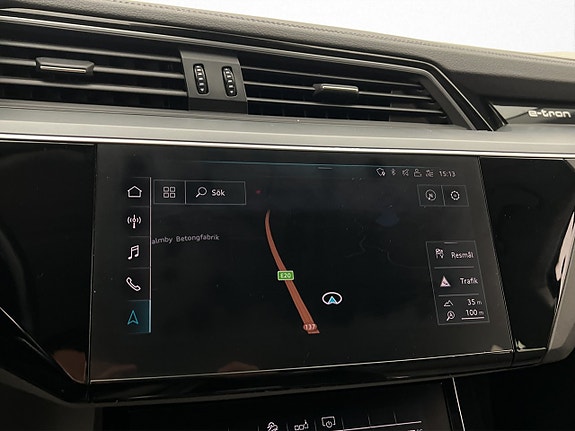 Audi e-tron 23 of 30