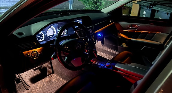 Mercedes-Benz E200 7 of 16