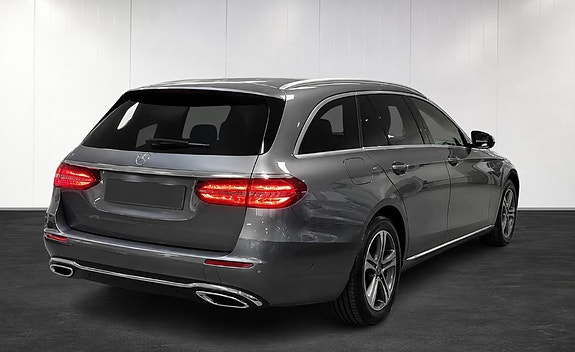 Mercedes-Benz E220 9 of 10