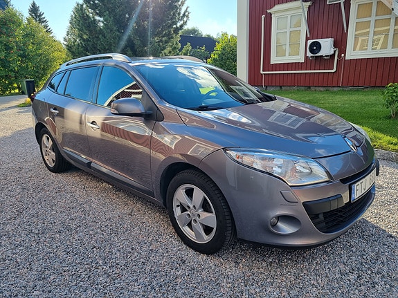 Renault Megane III 3 of 10