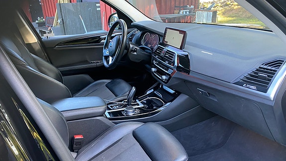 BMW X3 6 of 6