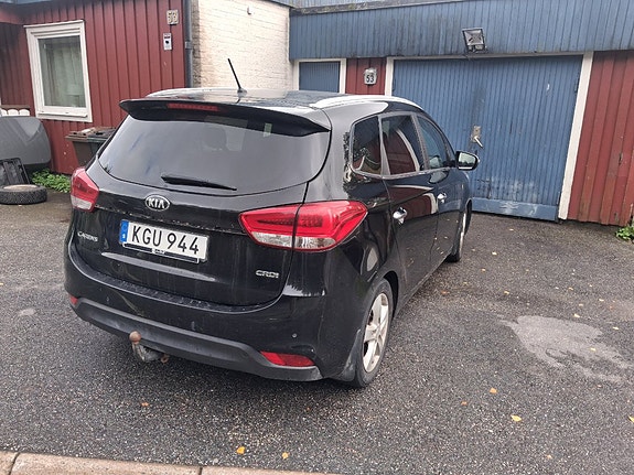 Kia Carens 4 of 5
