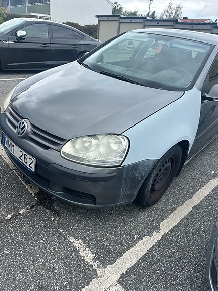 Volkswagen Golf V 6 of 9