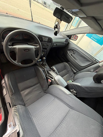 Volvo S40 7 of 8