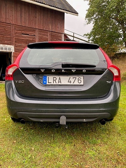 Volvo V60 5 of 11