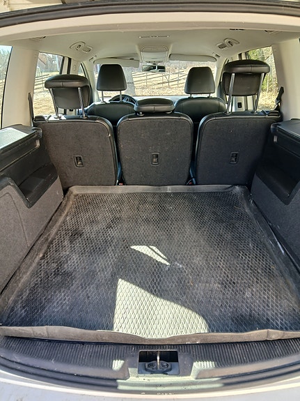 Volkswagen Sharan 9 of 12